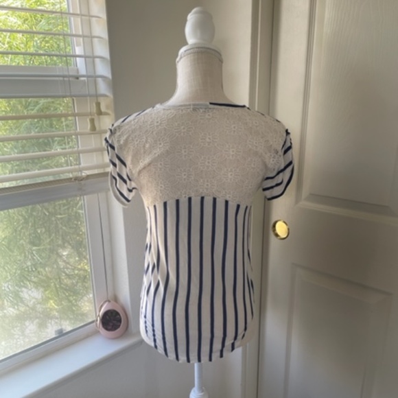 Charlotte Russe | Blue & Cream Striped Lace Back Tie-Front Top – Size XS - Picture 1 of 10